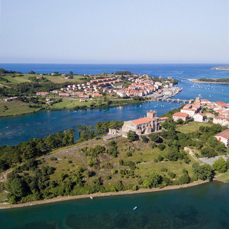 Apartamentos Rurales Las Garzas De Oyambre Сан Висенте де ла Баркера Екстериор снимка